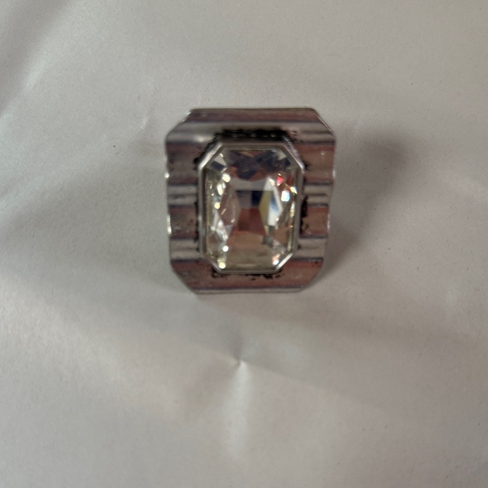 Large Silver Tone Ring with Square Rhinestone Gem Size 8/9